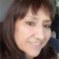 Ellen Willett's Instagram, Twitter & Facebook