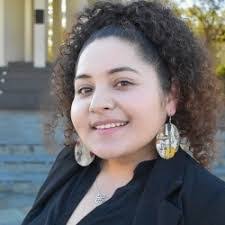 Arianna Vargas's Instagram, Twitter & Facebook