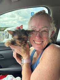 Ruth Marker's Instagram, Twitter & Facebook