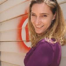 April Estelle's Instagram, Twitter & Facebook