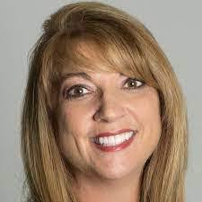 Lori Paschal's Instagram, Twitter & Facebook