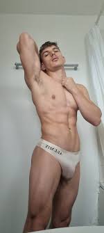 Pecs Archives - Page 19 of 63 - Nude Men, Nude Male Models, Gay Selfies &  Gay Porn