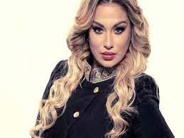 توفيت اليوم الأربعاء 17 مارس، الممثلة الجزائرية ريم غزالي بالعاصمة الفرنسية باريس عن عمر ناهز 39 عاما، بعد صراع طويل مع مرض السرطان. Guxjajsfmft9 M