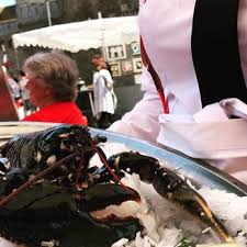 Cafe De L Ouest 27 Photos 20 Reviews Seafood 4 Place Chateaubriand Saint Malo Ille Et Vilaine France Restaurant Reviews Phone Number Yelp