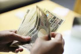 就活もお金がかかる 就活中もバイトを続ける際の注意点と選び方 タウンワークマガジン