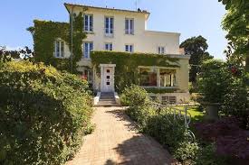 Avenue De Villepreux Vaucresson