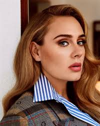 Aiuto! Voglio ricreare il look del trucco di Adele, ma non sono sicura di  cosa usare. Qualcuno può aiutarmi a identificare un colore simile per le  labbra? Grazie! : r/MakeupAddiction