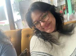 Looking for friends in Hollywood to crochet and watch movies