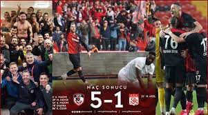 Zorlu mücadele de gaziantep fk ile sivasspor maçı 3 mayıs pazartesi günü saat 20:30'da başlayacak olan maçı hakemi mustafa öğretmenoğlu yönetecek. Gaziantep Fk 5 1 Sivasspor Gazikent27