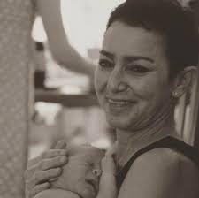 Elisa Hirsch's Instagram, Twitter & Facebook