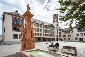 Die deutsche bank ag ist die größte deutsche bank gemessen nach mitarbeitern und bilanzen. Stadtverwaltung Stadt Worms