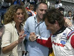 Motogp team boss fausto gresini is in a medically induced coma in hospital for the second time. Alex Zanardi La Moglie Daniela E Il Figlio Niccolo E Giusto Che La Staffetta Prosegua Per Lui Eurosport