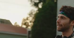 Does anyone know if the filter element can be dyed black? I'm not feeling  the dark pink