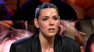 Laura Matamoros desvela en '¡De Viernes!' cuál fue la amenaza que le hizo Carlo Costanzia: “Me sacó un tema de malos tratos que había habido en mi familia”