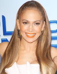 Considering going blonde? Find the right shade with these tips!