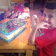 september is national suicide prevention awareness month. 🎗️💜 every year  over 700,000 people take their own life and there are many more people who  attempt suicide. every suicide is a tragedy that