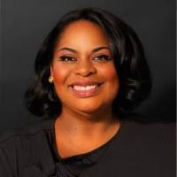 Jeniece Schroeter's Instagram, Twitter & Facebook