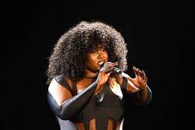 Accueillie par oxmo puccino, la chanteuse yseult inonde de sa voix soul le hall du bâtiment b !la deuxième émission de bâtiment b avec oxmo puccino. La Chanteuse Yseult Originaire De L Aisne Quitte La France Pour La Belgique