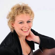 Debbie Bos (@Bos84D)