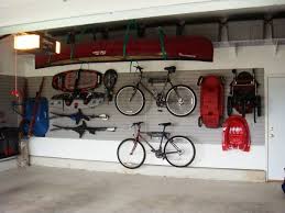 Die Auto Garage Anordnen Einrichtung Tipps Wand Sport Ausrustung Organisierte Garage Garagenlagerschranke Einrichtungstipps