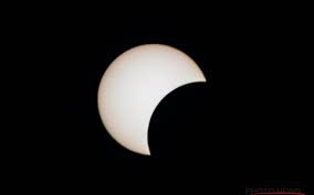 Zonsverduistering goed te zien vandaag hkredactie 10 juni 2021 posted in algemeen tagged eclips, kuuke, maan, zon, zonsverduistering 0 likes. Ytjxftwqpwdiwm