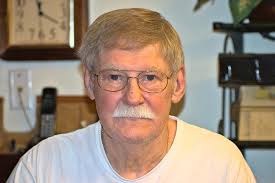 Who remembers Mr. Davis, the photographer from Bradshaw? I'm trying to  connect with his children. If any of you are friends with them, please let  me know.