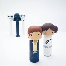 Kokeshi Peg Doll Wooden Doll Han Solo And Princess Leia From Etsy Peg Dolls Star Wars Wedding Nerdy Wedding