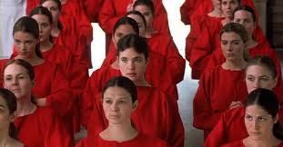 По роману маргарет этвуд the handmaid's tale и его экранизациям. Itbook Krasnye Odezhdy Protiv Zelyonyh