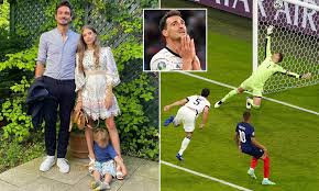 An own goal from defender mats hummels is all that could separate germany and france after a pulsating euro 2020 group match. Euro 2020 Mats Hummels Three Year Old Son Celebrates His Own Goal Against France Daily Mail Online