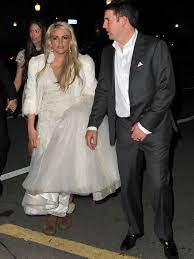 Jetzt kann es nicht mehr lange dauern, bis britney spears' (32) jüngere schwester jamie lynn (22) vor den traualtar tritt. Ugg Boots So Halten Die Stars Ihre Fusse Warm