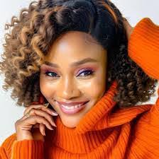 Esther Emerson's Instagram, Twitter & Facebook