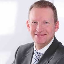 Ich habe einen neuen Job und arbeite jetzt als Leiterin  Vertriebsunterstützung bei Presse-Versorgung. Ich freue mich auf die  Zusammenarbeit und die vielen neuen Kontakte.