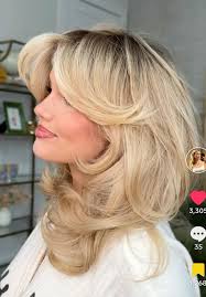 Alexis Meadows (alexisbburns)