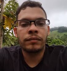 Na cidade do “coroné” Clovinho é proibido protestar