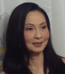 Anita Howe's Instagram, Twitter & Facebook