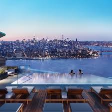 Tallest Infinity Pool In The Western Hemisphere Is Coming To New York City Pool City Infinity Pool Luxury Swimming Pools