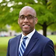 FREEDOM: A Step-by-Step Guide to Wealth and Financial Independence: B.  Howard, Dr. Cedric: 9781964687995: Amazon.com: Books