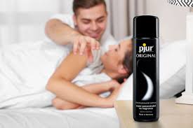 Did you know that most women apply lubricants incorrectly? How Do You Actually Use Personal Lubricant Correctly Pjur Love Blog