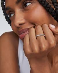 Lab Grown White Diamond Marilyn Band Ring in 14k Yellow Gold