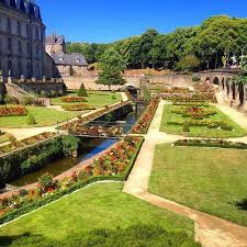 Morbihantourism On Instagram Les Jardins Du Chateau De L Hermine A Vannes Quels Sont Vos Endroits Preferes A Vannes Vannes Morbihan Chateau