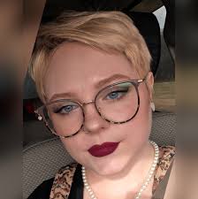 Text references to veiling as devotional to Norse goddesses?