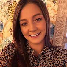 Alice Rafferty's Instagram, Twitter & Facebook