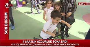 Çocuklar sokağa çıkabilir mi çocukların sokağa çıkma saatleri sokağa çıkma yasağı sokağa çıkma yasağı ne zaman başlıyor. 14 Yas Alti Cocuklarin Sokaga Cikma Yasagi Ne Zaman Bitecek Yasak Bayramdan Sonra Tamamen Kalkacak Mi