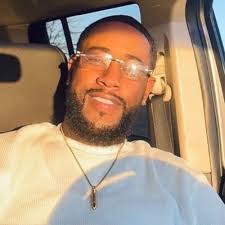 Shaquille Allen's Instagram, Twitter & Facebook