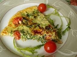 Mescoliamo le uova, il parmigiano, il latte e il sale come se dovessimo fare una normale frittata, aiutandoci con una forchetta o con una frusta. Frittata Con Rucola E Pomodorini Le Ricette Di Claudia Andre