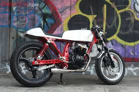Modifikasi motor sendiri tergantung kebutuhan dari pemiliknya yang menjurus membawa ke mana modifikasinya. Cara Modif Gl 100 Jadi Cafe Racer Hobbiesxstyle