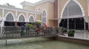 He is noted for his military prowess, commanding the forces of prophet muhammad and those of his immediate successors of the rashidun caliphate. Masjid Khalid Al Walid Kementah Youtube