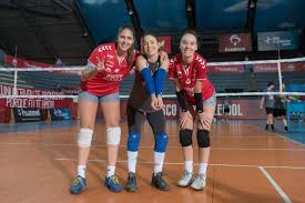 Informações, fotos e videos sobre as jogadoras e seus respectivos clubes e seleção de vôlei feminino, entre outras notícias. Com Apenas 6 Equipes Sem Publico E Turno Unico Volei Feminino E Retomado Em Sp O Liberal