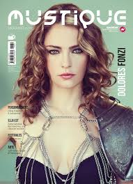 Mustique Y Dolores Fonzi Argentina Enero 2015 Celebs Magazine Cover Cover