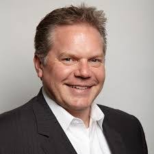 Richard Hyndman's Instagram, Twitter & Facebook